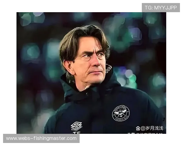 更衣室战术板曝光：国际米兰中场三角传递破解高压逼抢