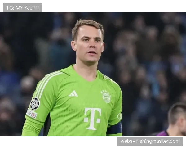 德国天空体育：诺伊尔因内收肌紧张缺席赛前最后一练，出战成疑。